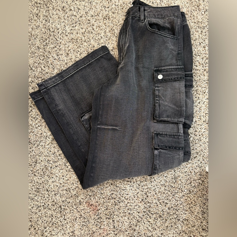 Dark wash cargo jeans
